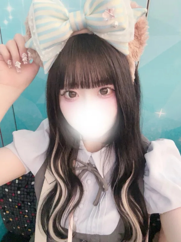 白桃 らむ