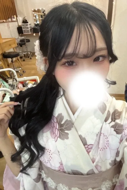 みい