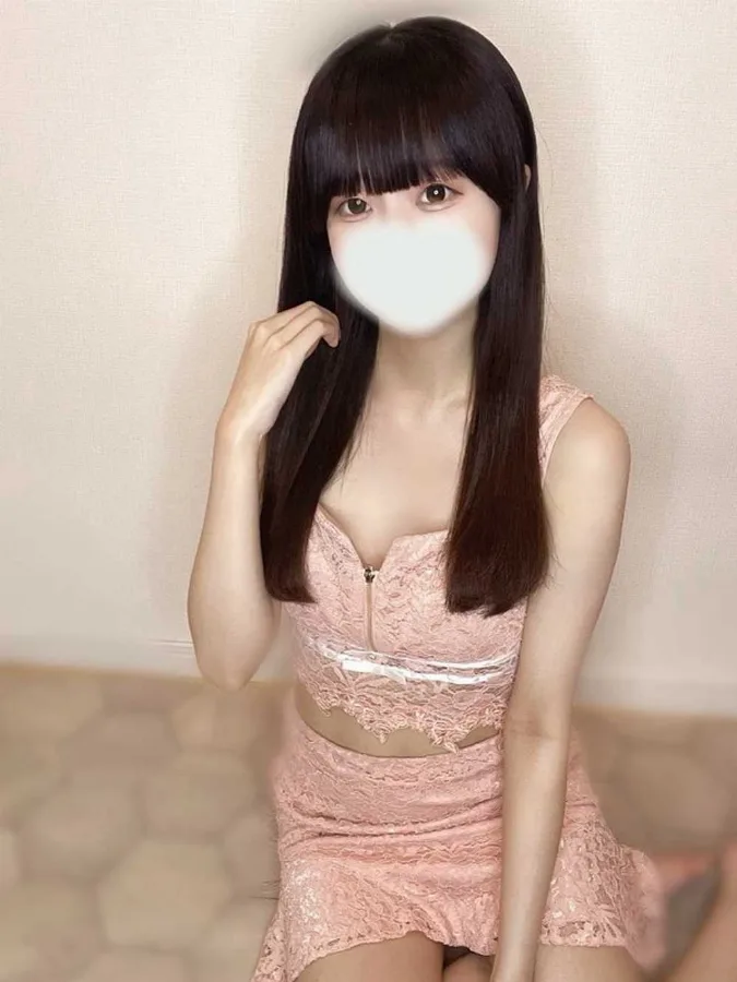 茉城ひなこ