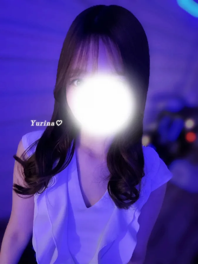 ゆりな