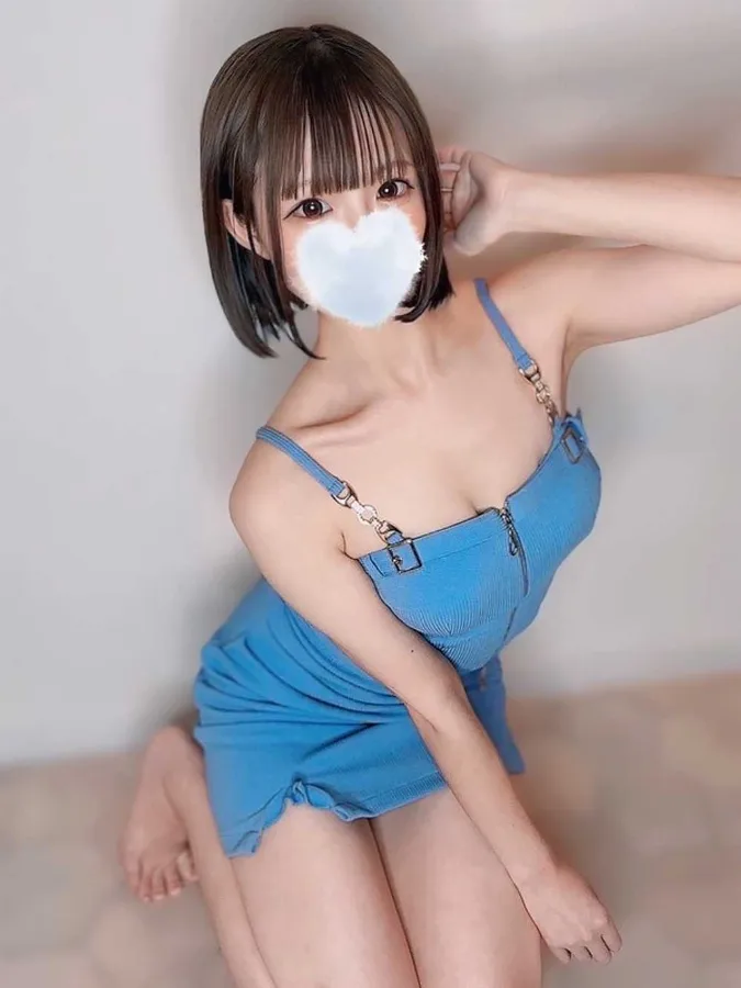 鈴乃みみ