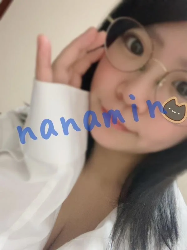 ななみ
