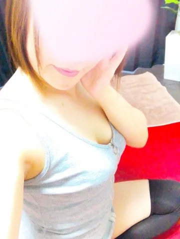 八木まみ