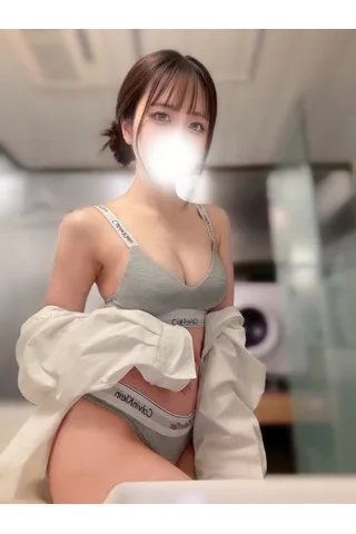 絢音まりな
