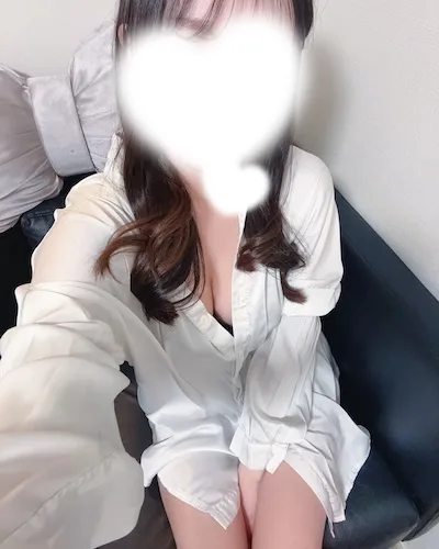 小鳥遊ひな