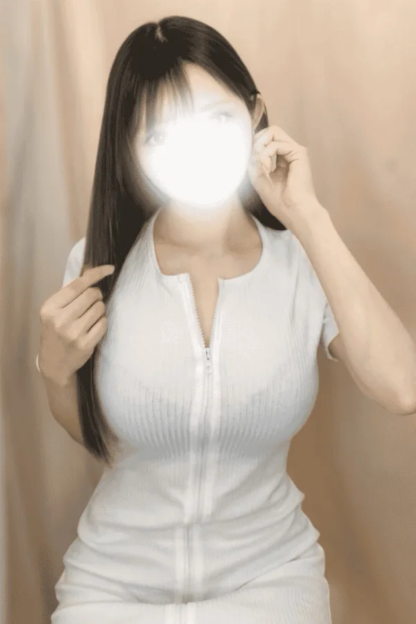 湊なぎさ