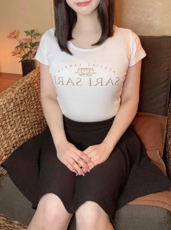 莉子(22歳)