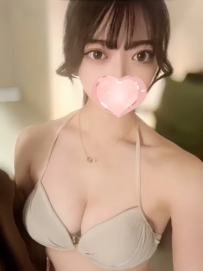 るり【モデル級ルックス♡色気濃厚美女】