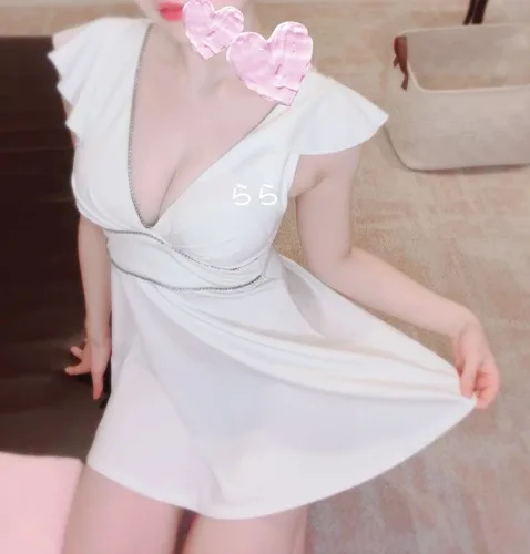 早乙女らら