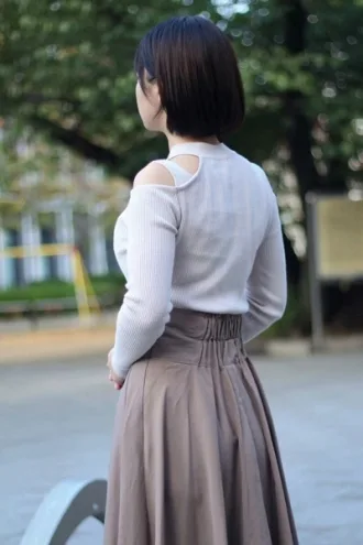 蒼井せりな