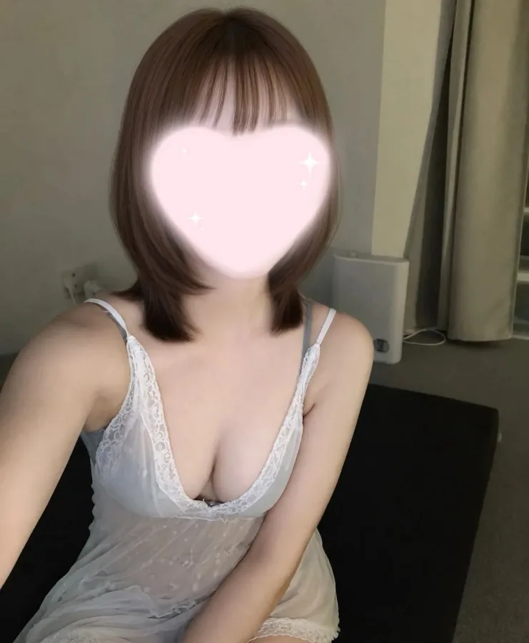 黒川えな