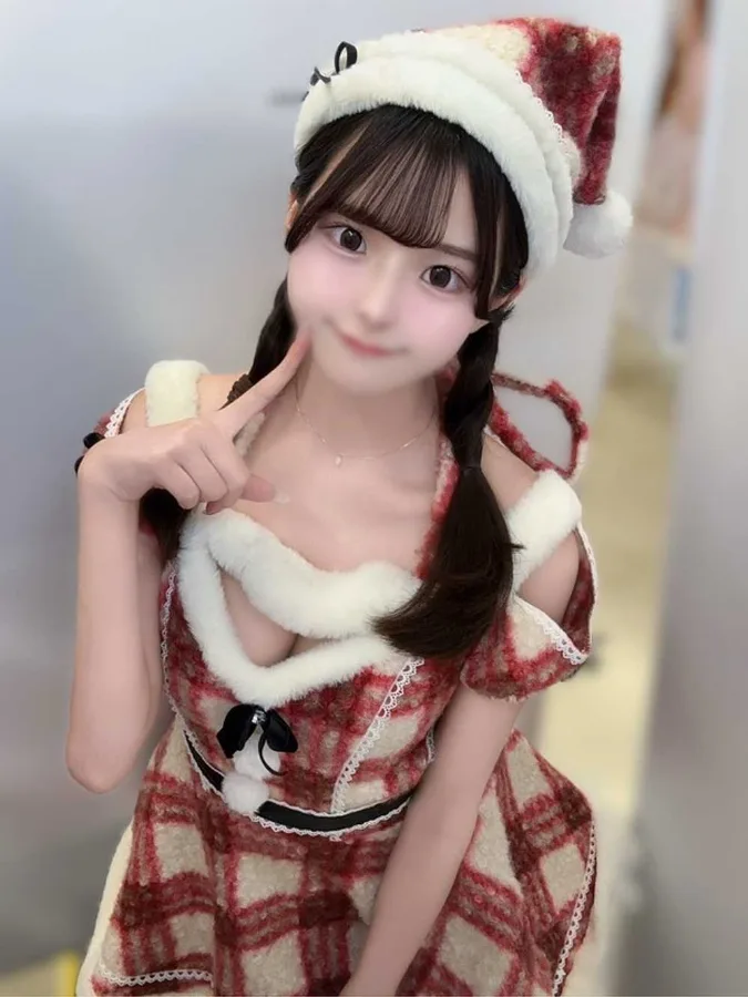 星乃あみの