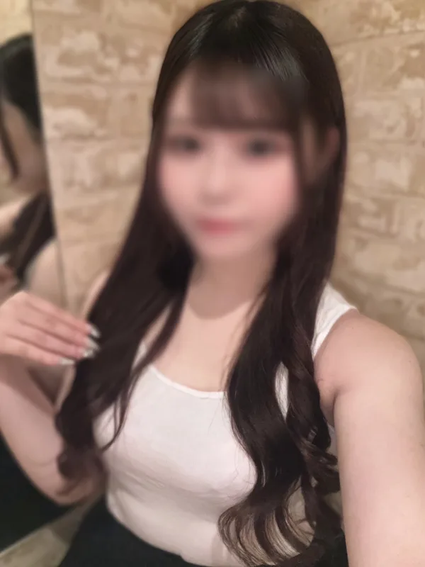 新人ちゆ