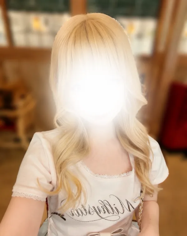 青葉ひかる
