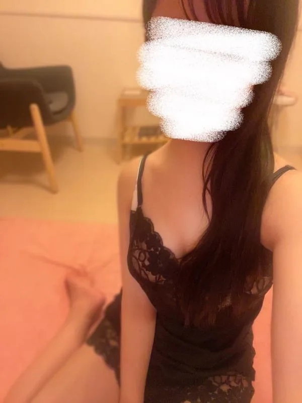 徳賀にこ