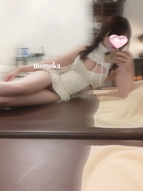 綾瀬ももか