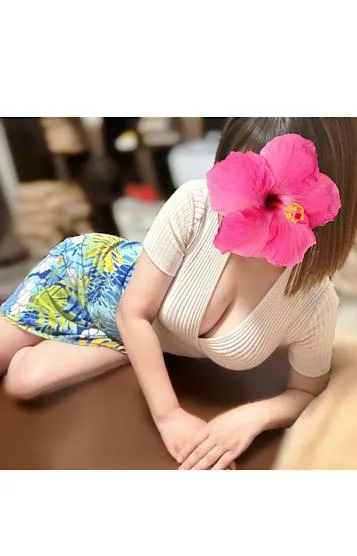 高良ゆあ