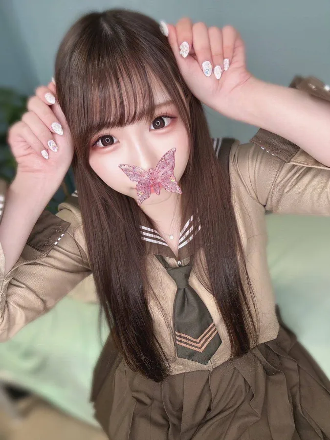 葉月まお