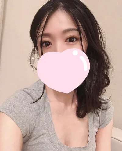 足立 ゆい
