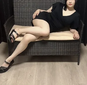 琴坂みやび