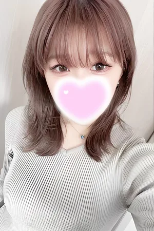 芹澤 レイラ