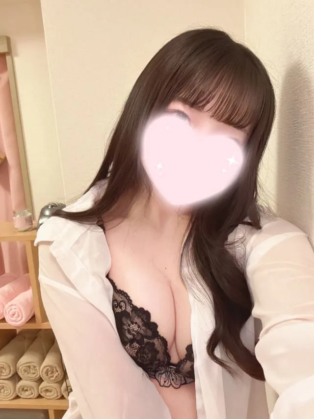 黒川えな
