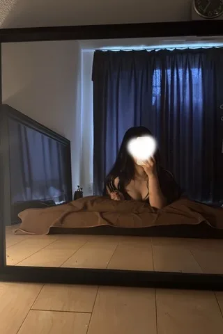 星乃 しおり