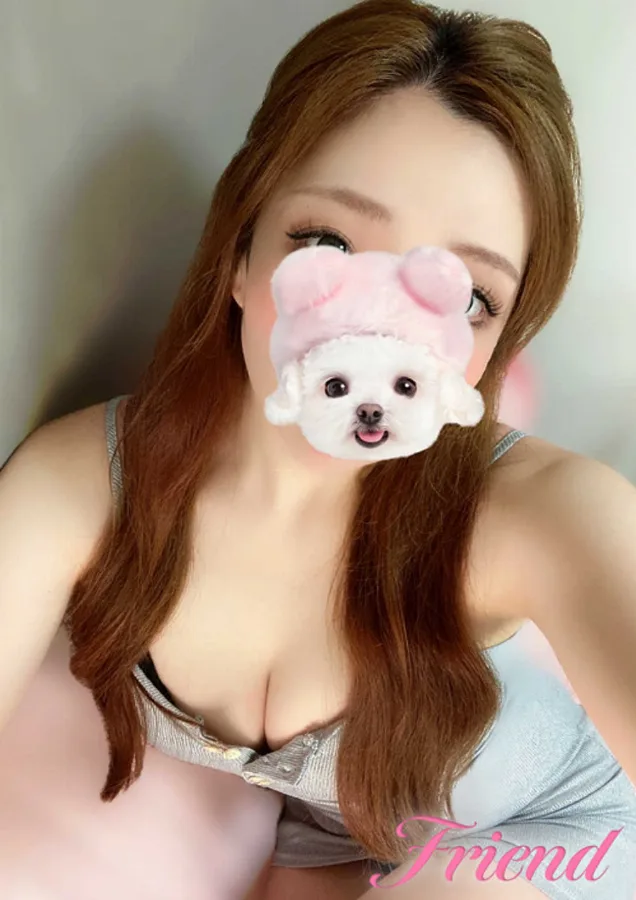 夢咲えれな