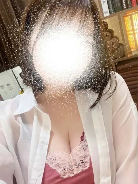 中谷 あゆ
