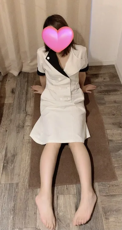 ★【美人若奥様】はつねさん