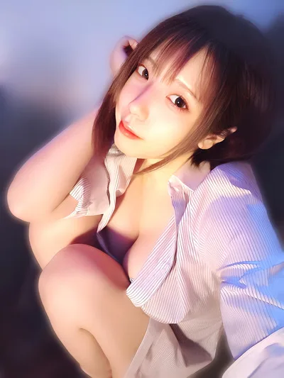 裕乃おとは