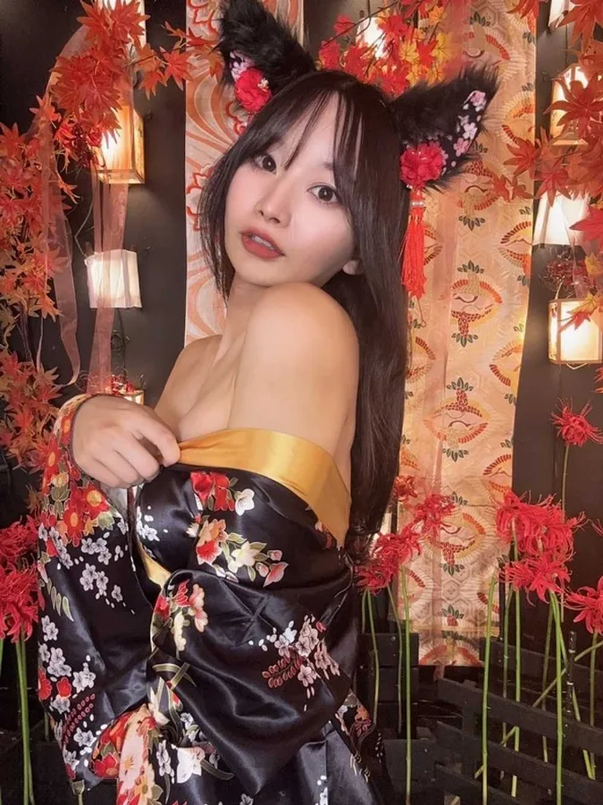 都築ひとみ