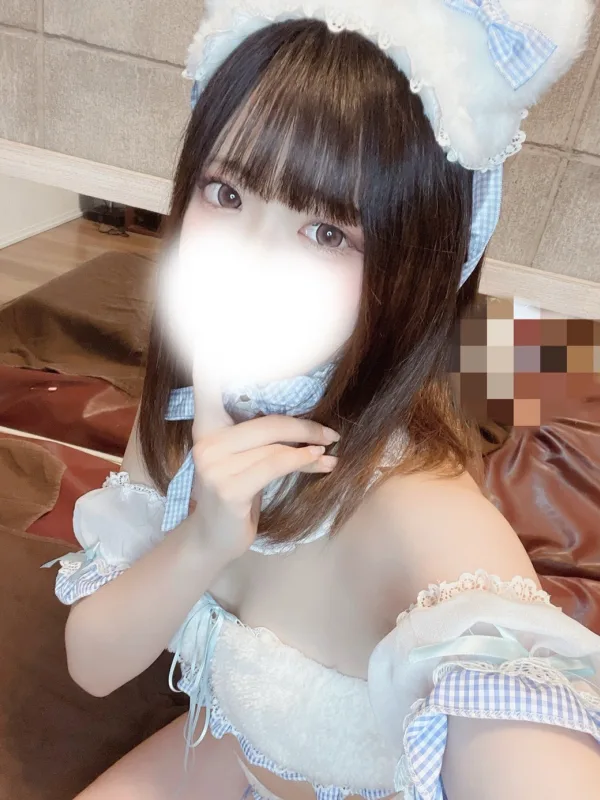 鶴巻 せな