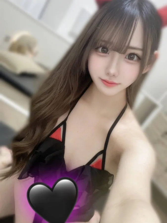 桃乃木りな
