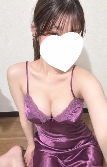 りり(22)