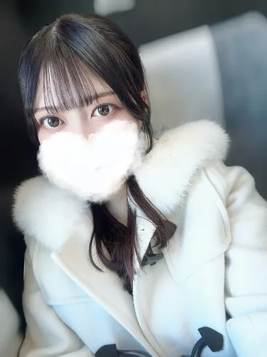 椿みな