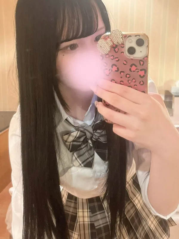 天羽ふりる