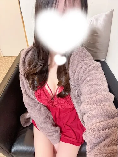 小鳥遊ひな