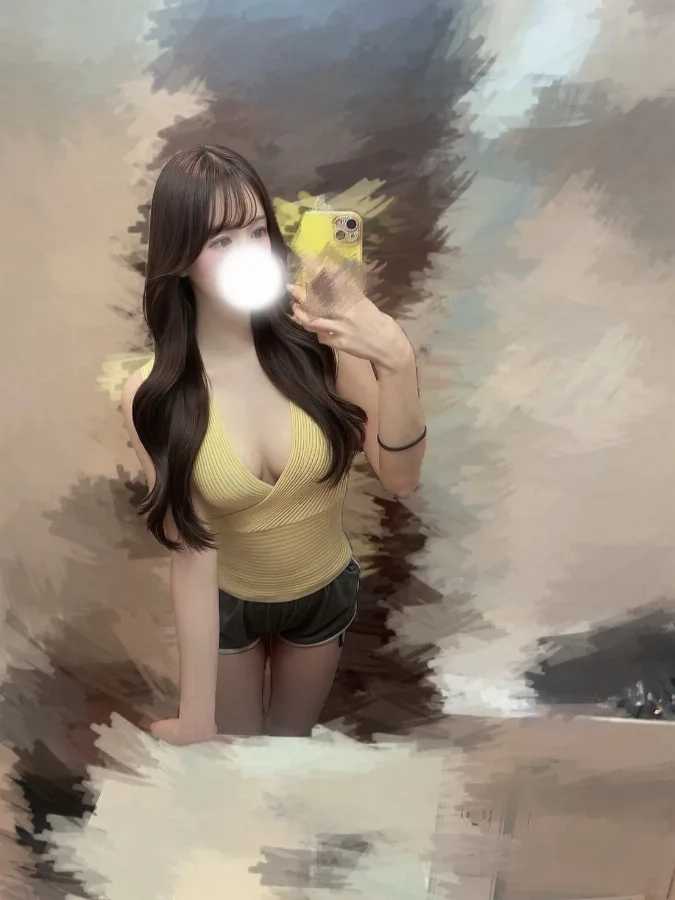 新城りさ