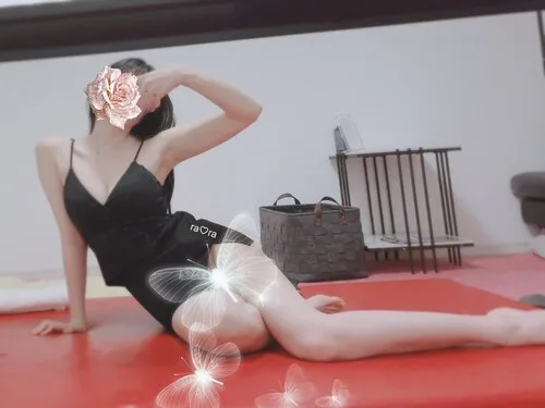 早乙女らら