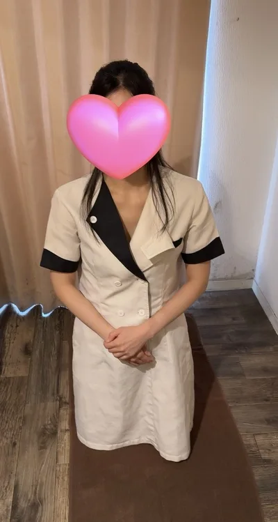 ★【純白セクシー妻】ともかさん