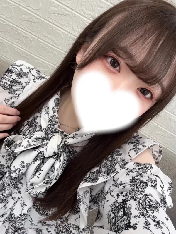 瀬奈ゆゆ