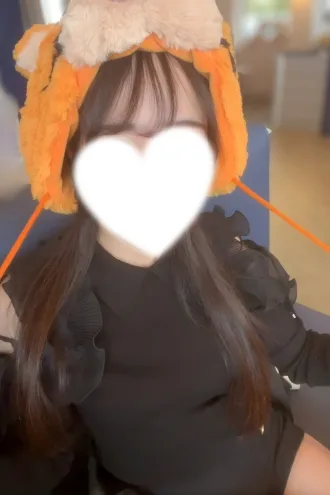 山岸 ひめな