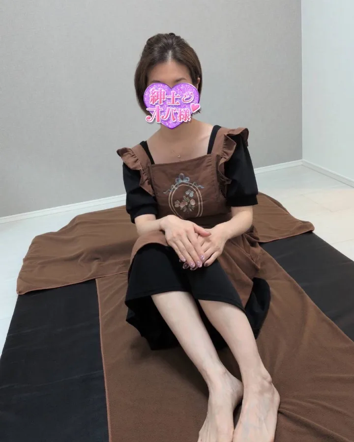 百合子