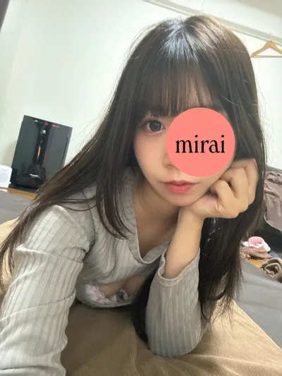 星奈みらい