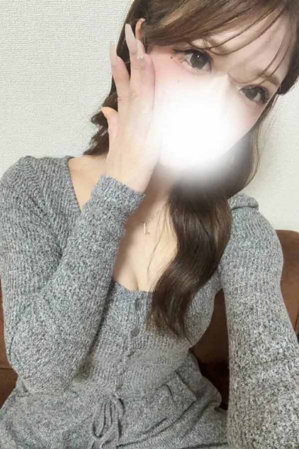 秋月なな