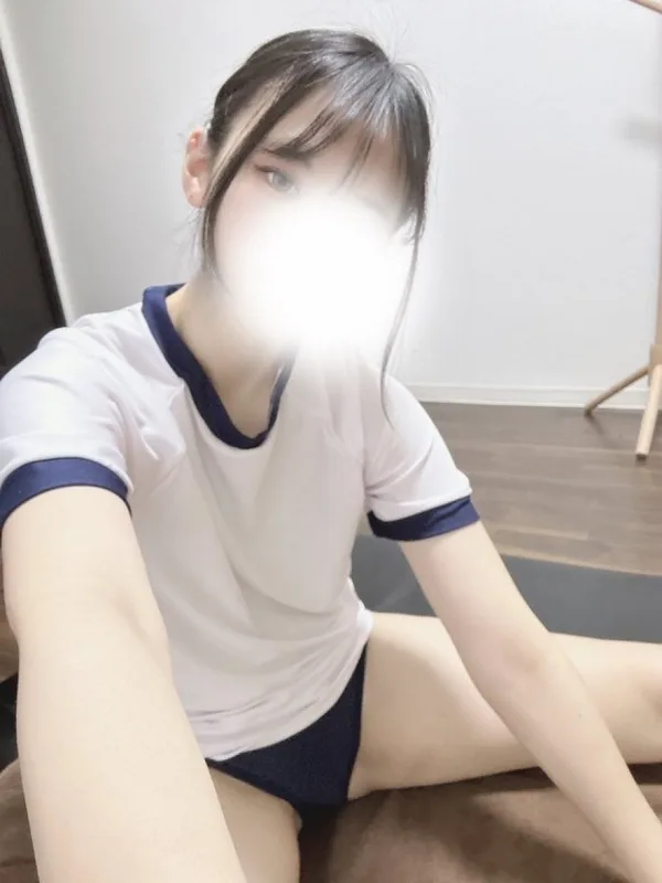 小枝いより