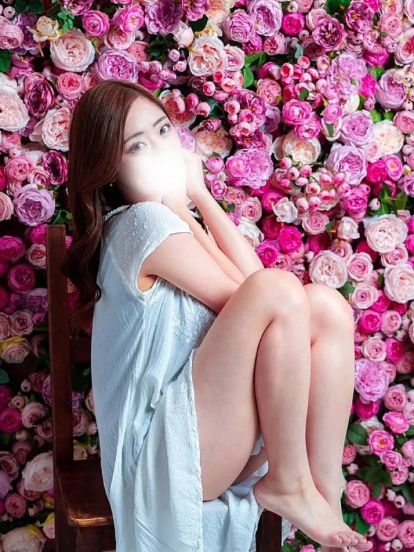 一咲かなみ