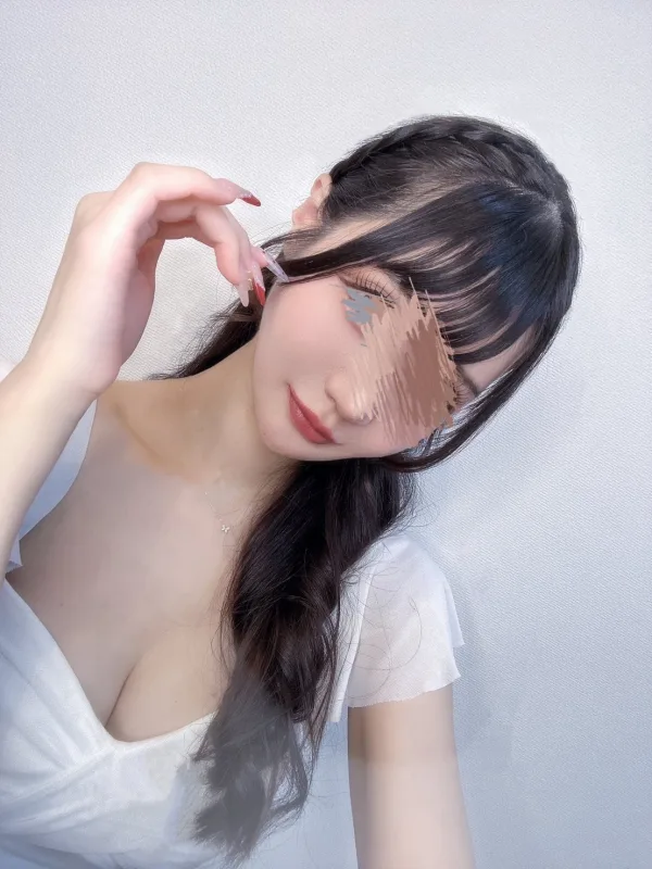 伊織らえ