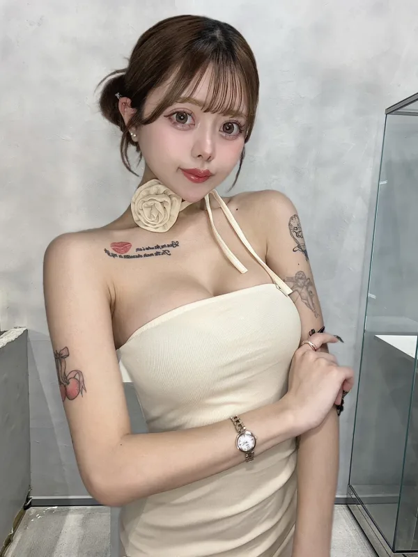 愛夢ななお